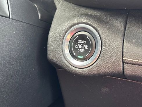 Used 2023 Buick Envision Essence w/ Sport Touring Package AWD/4WD image 32