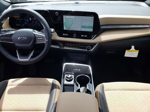 New 2026 Chevrolet Equinox ACTIV w/ Convenience Package III AWD/4WD image 8