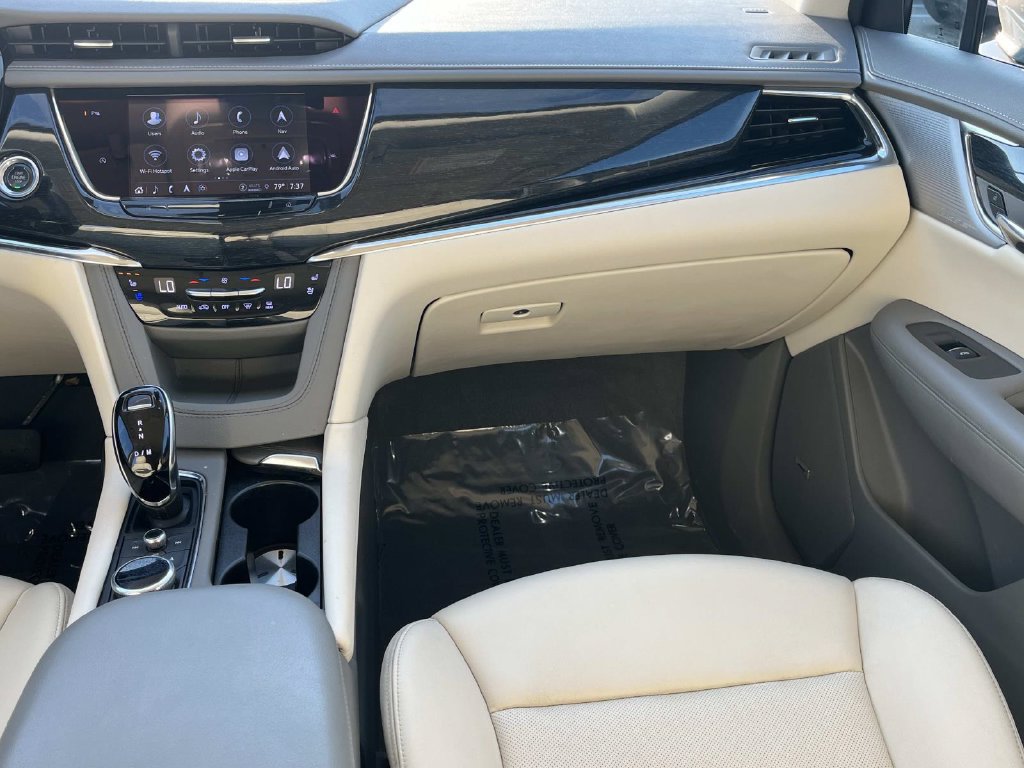 Used 2022 Cadillac XT6 Premium Luxury FWD image 14
