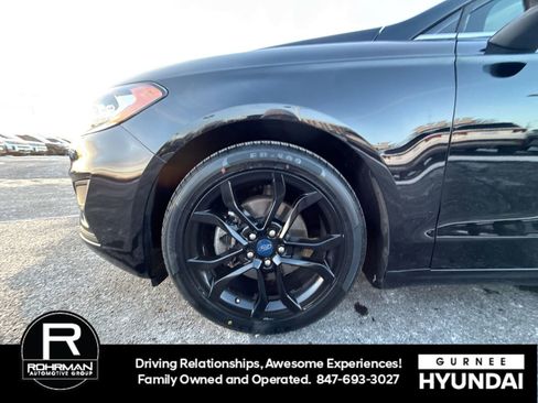 Used 2019 Ford Fusion SE w/ Equipment Group 151A image 11