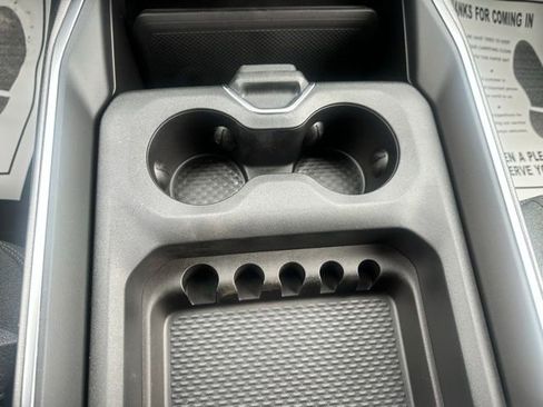 New 2026 RAM 2500 Big Horn AWD/4WD image 30
