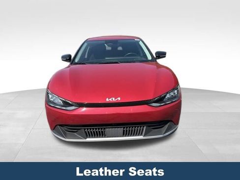 Used 2024 Kia EV6 Light RWD image 2