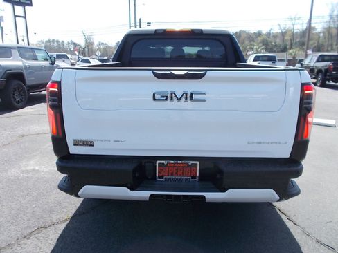 New 2025 GMC Sierra EV Denali image 4