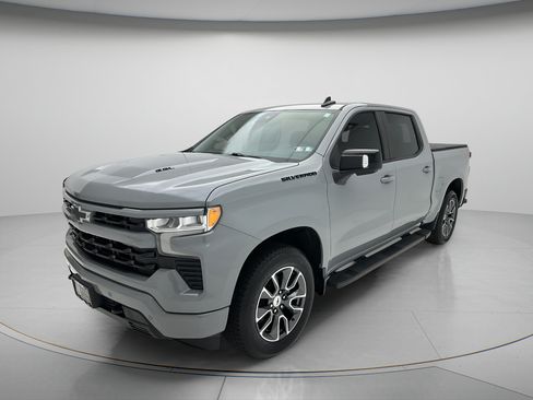 Used 2024 Chevrolet Silverado 1500 RST w/ Convenience Package II AWD/4WD image 3