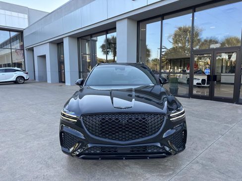Used 2023 Genesis GV70 3.5T Sport w/ Sport Prestige Package image 8