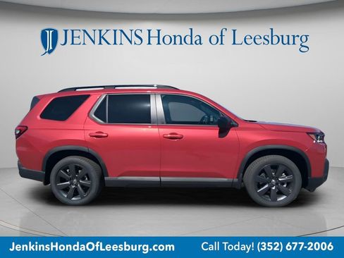 New 2026 Honda Pilot Sport image 2