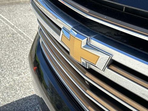 Certified 2023 Chevrolet Suburban High Country w/ Max Trailering Package RWD image 10