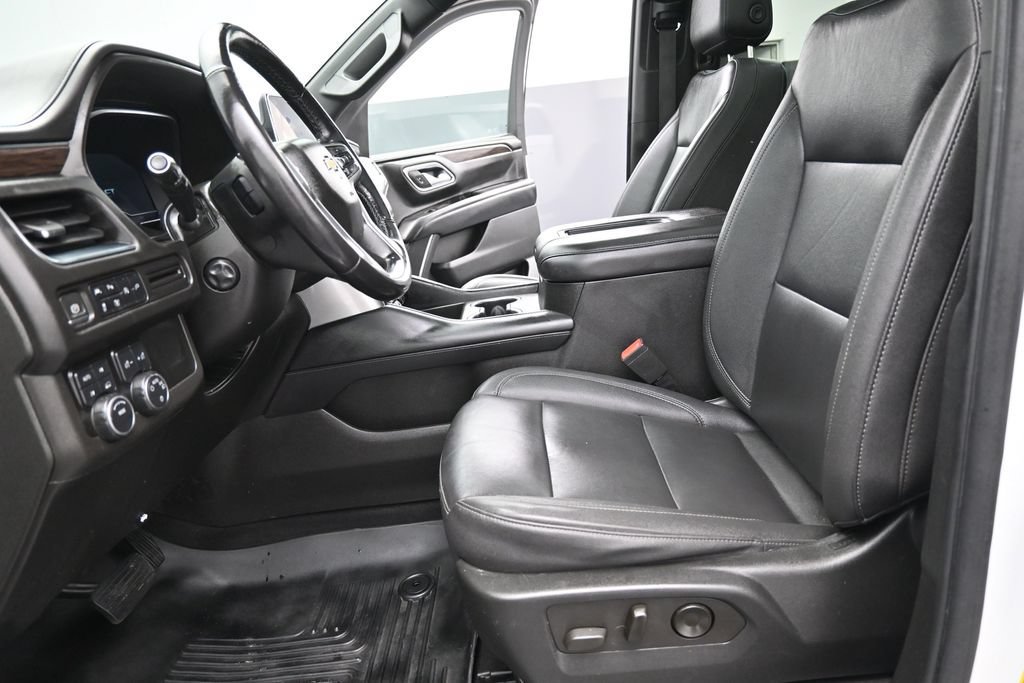 Used 2022 Chevrolet Suburban LT w/ LT Signature Plus Package AWD/4WD image 10
