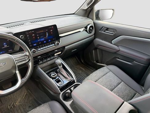 Used 2024 Chevrolet Colorado Z71 w/ Z71 Convenience Package 2 AWD/4WD image 25