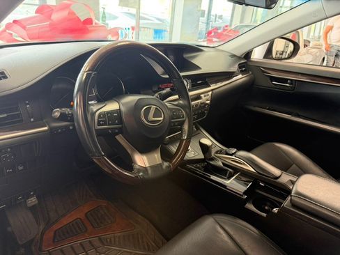 Used 2018 Lexus ES 350 w/ Navigation System Package FWD image 20