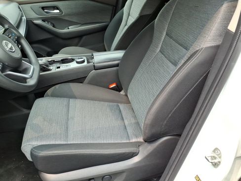 Used 2023 Nissan Rogue SV AWD/4WD image 6