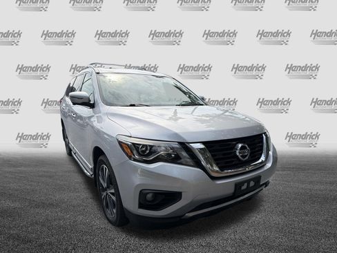 Used 2020 Nissan Pathfinder Platinum w/ Cargo Package AWD/4WD image 2