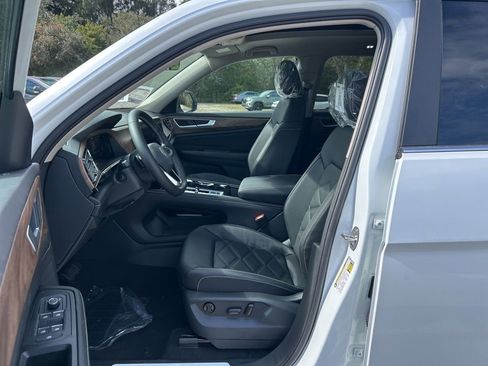 New 2026 Volkswagen Atlas SE image 15