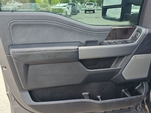 Used 2024 Ford F250 Lariat image 12