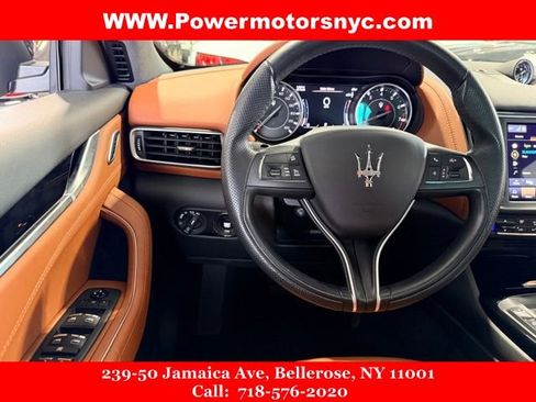 Used 2022 Maserati Levante GT AWD/4WD image 24