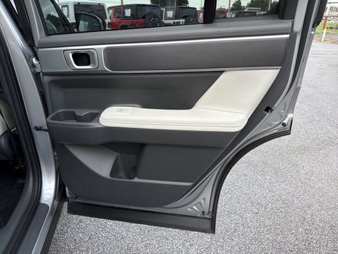 Used 2026 Hyundai Santa Fe SEL FWD image 15