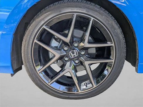 Used 2024 Honda Civic Sport Touring image 9