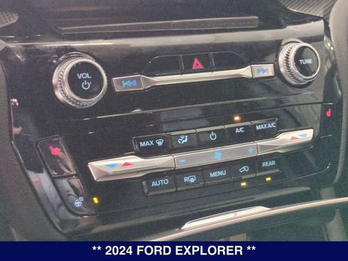 New 2024 Ford Explorer ST-Line w/ Class IV Trailer Tow Package image 24