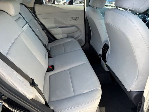 Used 2024 Hyundai Kona SEL FWD image 17