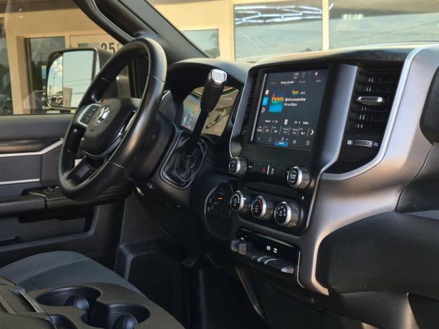 Used 2022 RAM 2500 Big Horn AWD/4WD image 11