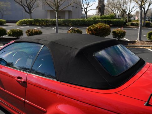 Used 2006 BMW M3 Convertible RWD image 11