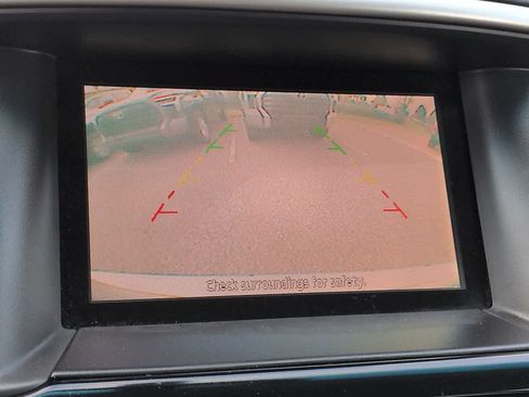 Used 2016 Nissan Pathfinder SV FWD image 20