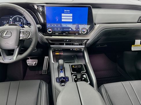 New 2026 Lexus TX 500h AWD image 27