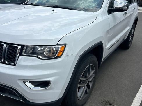 Used 2019 Jeep Grand Cherokee Limited AWD/4WD image 13