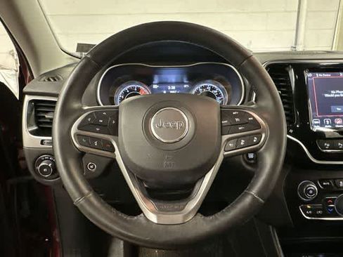 Used 2019 Jeep Cherokee Limited w/ Luxury Group AWD/4WD image 7
