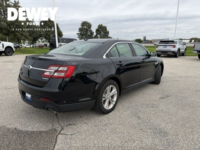 Used 2018 Ford Taurus SE FWD image 8