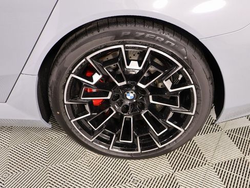 New 2026 BMW M5 w/ Executive Package image 18