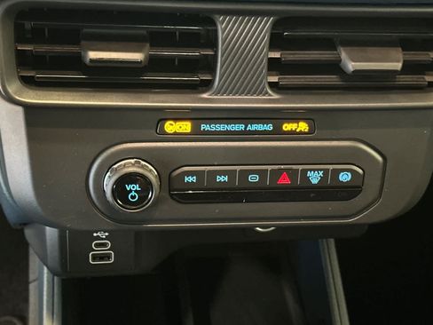 New 2026 Ford Maverick XL FWD image 19