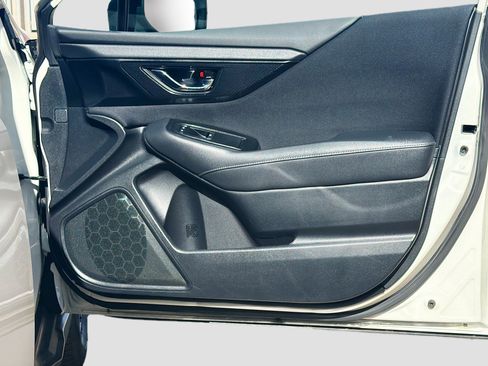 Used 2025 Subaru Outback Premium image 35