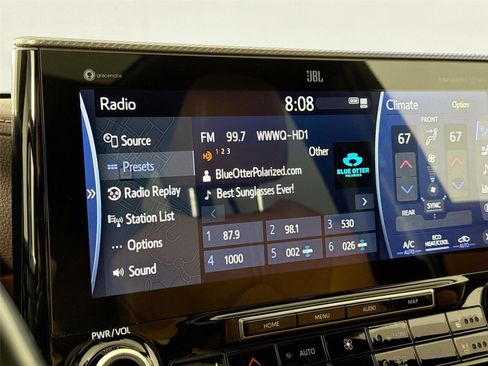 Used 2022 Toyota Highlander Platinum AWD/4WD image 25