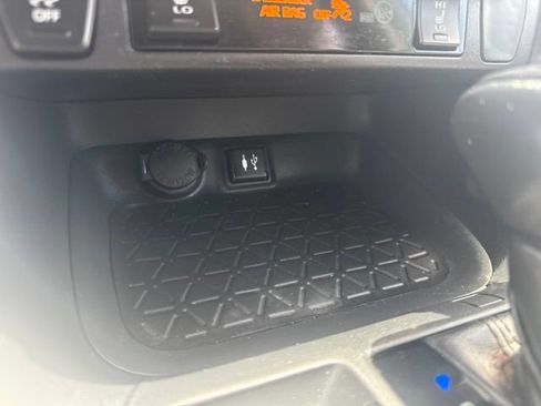 Used 2019 Toyota RAV4 XLE Premium w/ Cold Weather Package AWD/4WD image 22