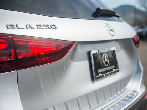 Certified 2025 Mercedes-Benz GLA 250 4MATIC image 17