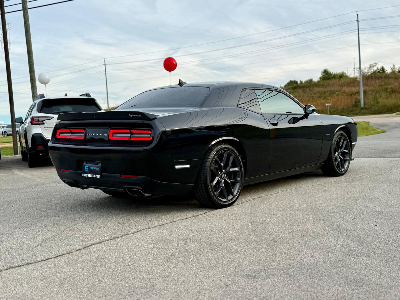 Used 2019 Dodge Challenger R/T RWD image 8