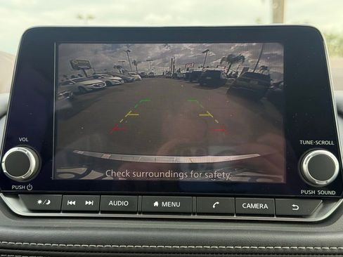 Certified 2022 Nissan Rogue SV image 31