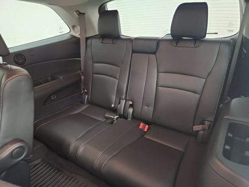 Used 2019 Honda Pilot Touring image 35