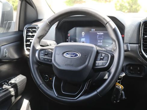 Used 2024 Ford Ranger XLT RWD image 28
