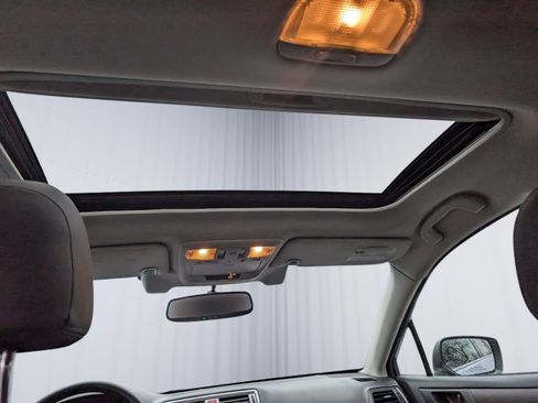 Used 2016 Subaru Outback 2.5i Limited image 18