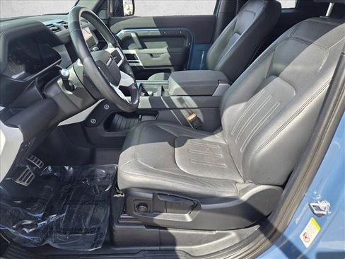 Used 2022 Land Rover Defender 90 S image 13