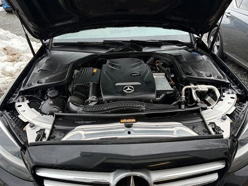 Used 2018 Mercedes-Benz C 300 Sedan w/ Premium Package image 40