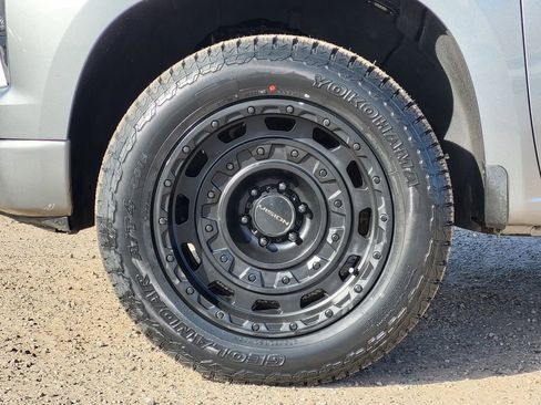 Used 2023 Chevrolet Silverado 1500 Custom w/ Rally Edition image 10