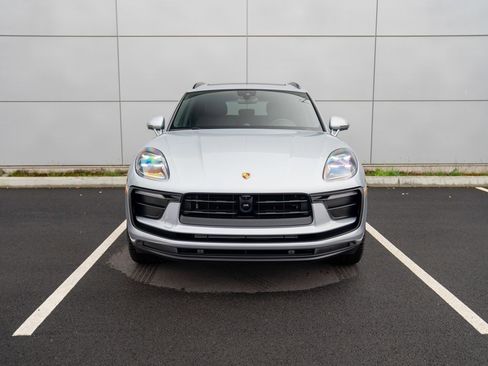 New 2026 Porsche Macan image 6