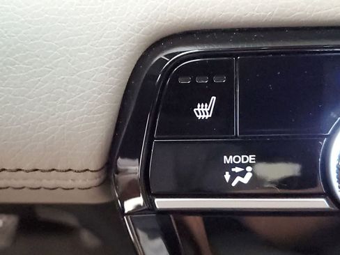 Certified 2025 Honda Pilot EX-L image 6