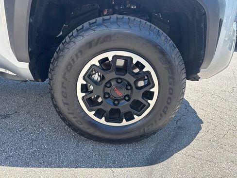 Certified 2026 Toyota Tacoma TRD Off-Road AWD/4WD image 49