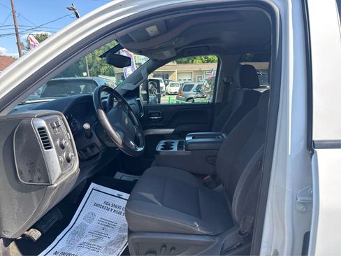 Used 2018 Chevrolet Silverado 1500 LT w/ Trailering Package AWD/4WD image 9