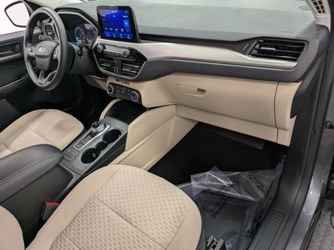 Certified 2022 Ford Escape SE image 28