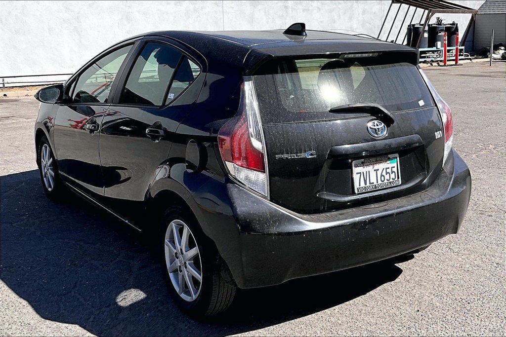 Used 2016 Toyota Prius C Three FWD image 6
